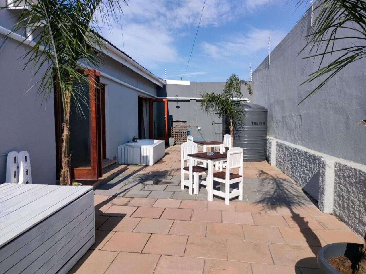 Luxury Living On Westview Holiday home