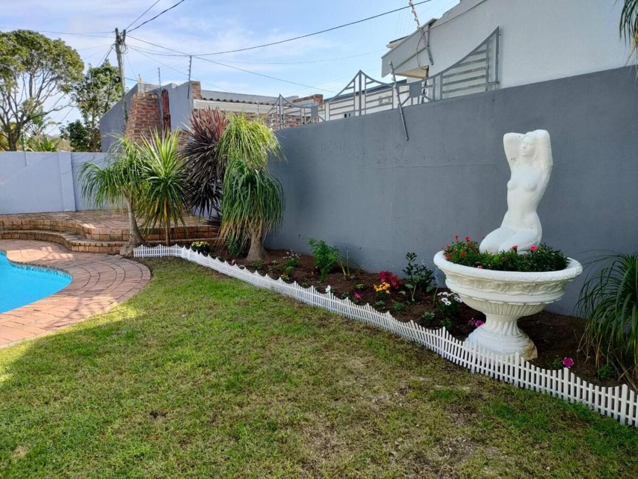 Holiday home Luxury Living On Westview