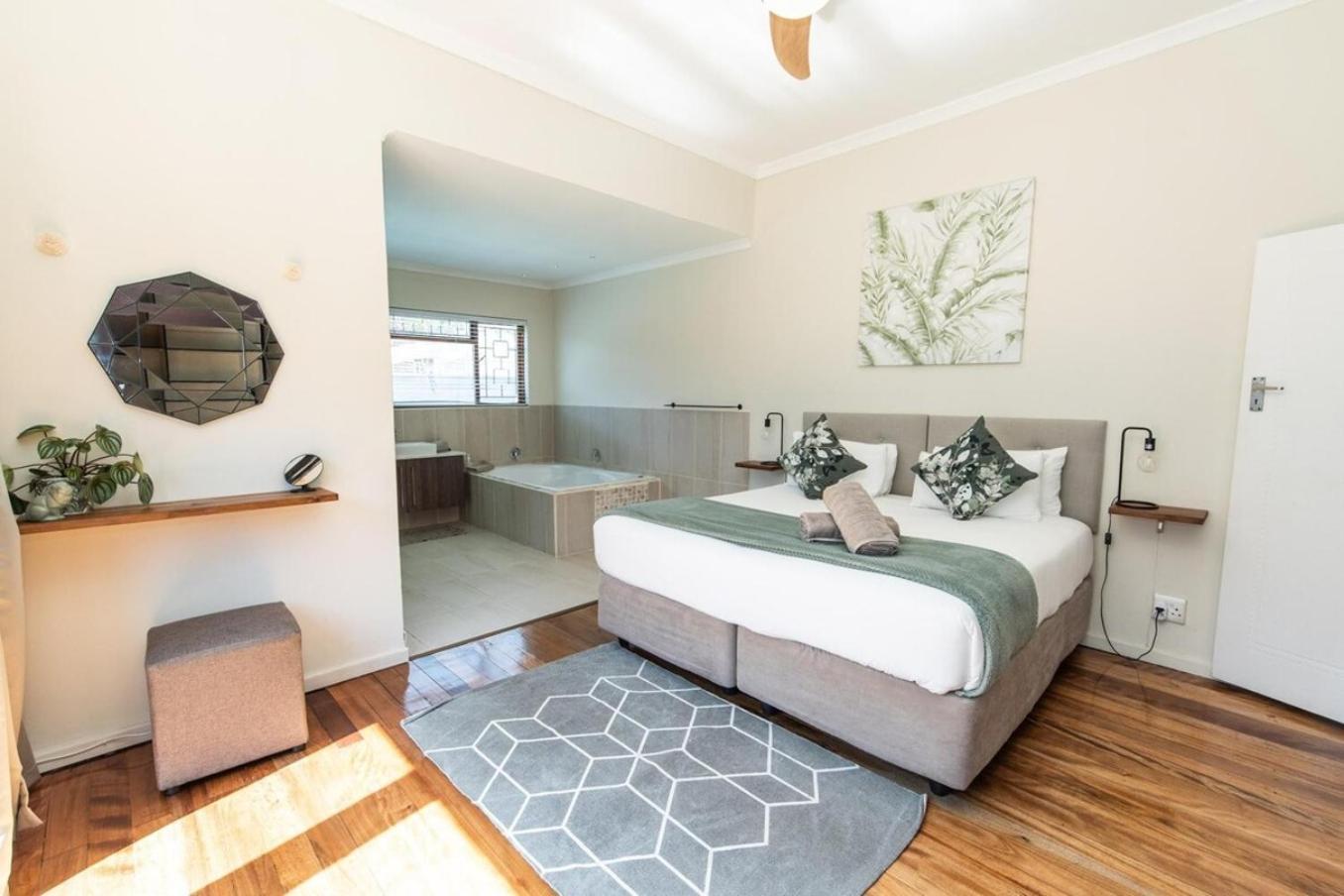 Luxury Living On Westview * Port Elizabeth