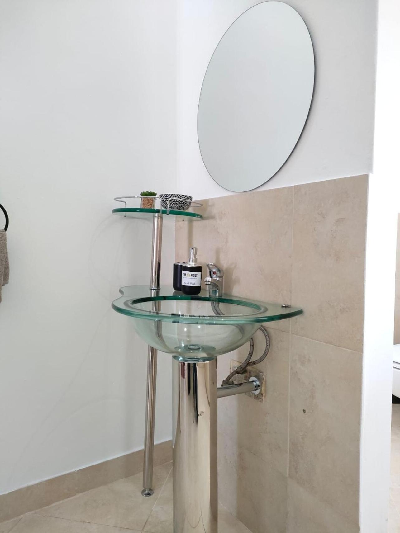 Luxury Living On Westview *